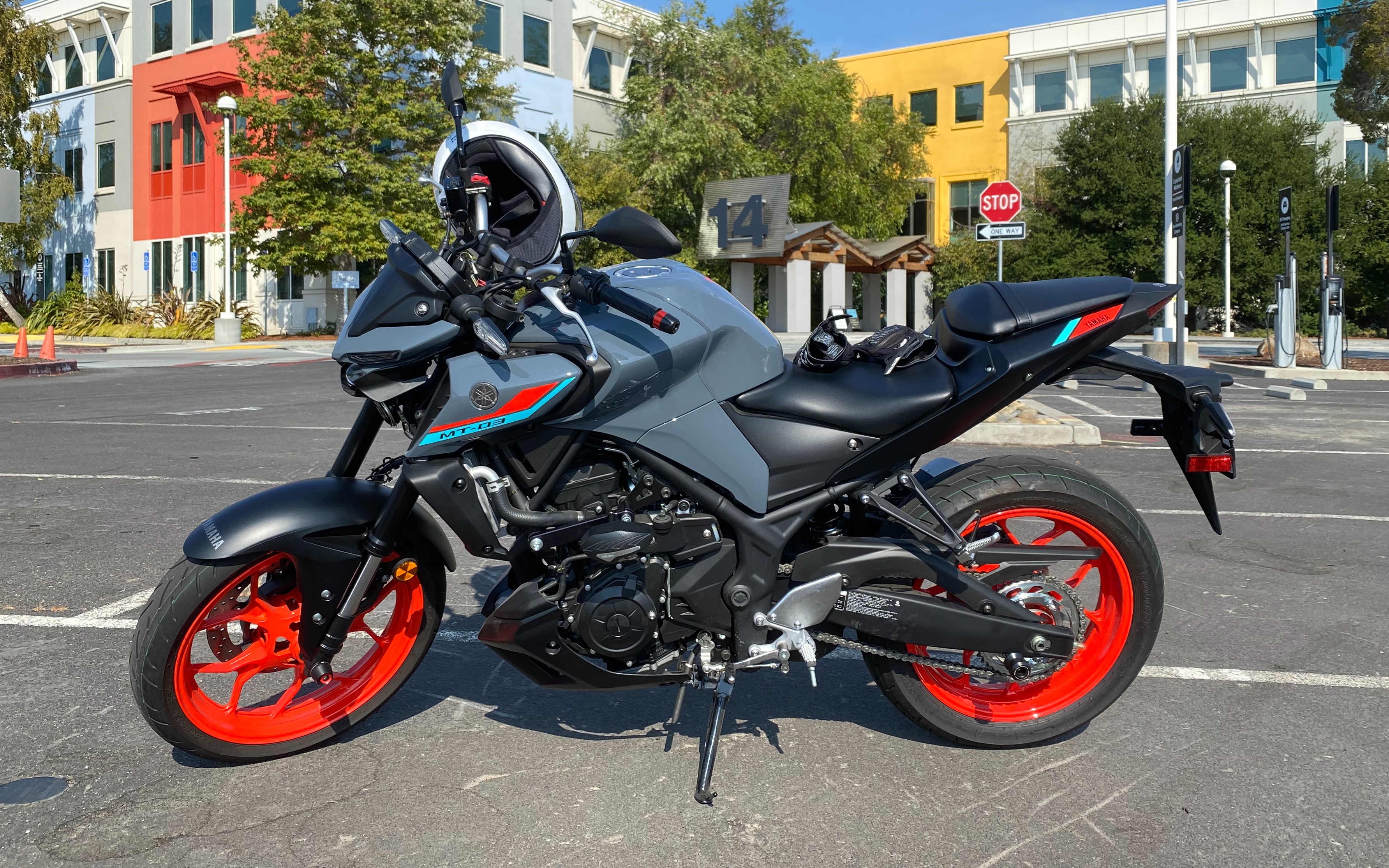 [rlog] yamaha mt-03 2021 shoreline blvd