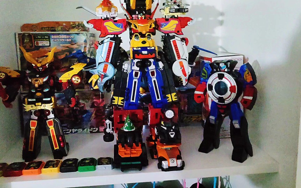 炎神战队dxg12下一步把魂晶收集齐全.