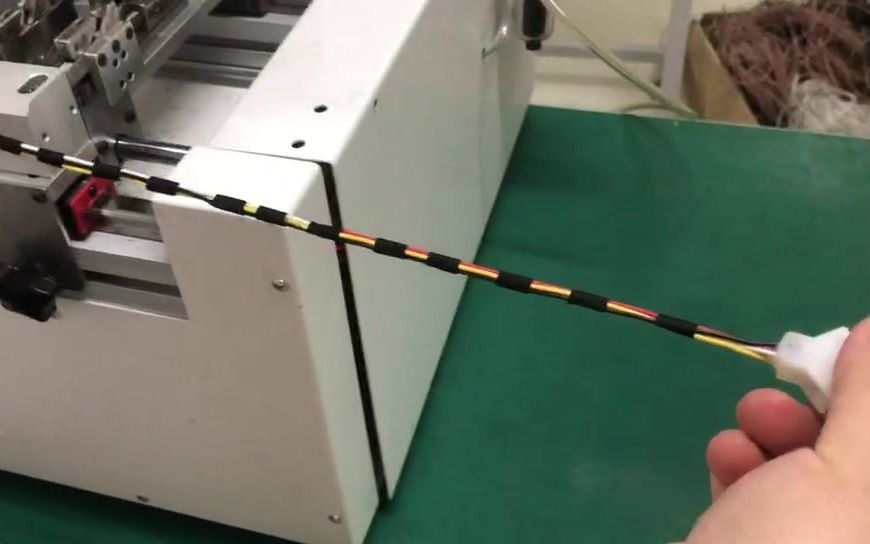 自动智能四头同时点缠胶布机线束包胶布机非标定制缠胶布机