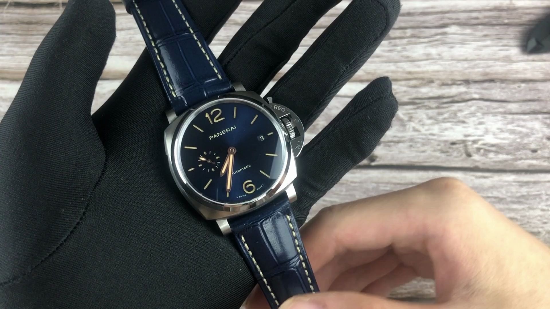 vs新款沛纳海927系列腕表,亚洲人的手腕适合佩戴