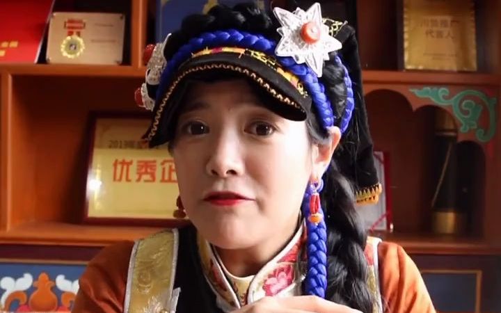 嘉绒阿娟:当生活压得你喘不过气的时候,别忘记给自己一点掌声,因为路