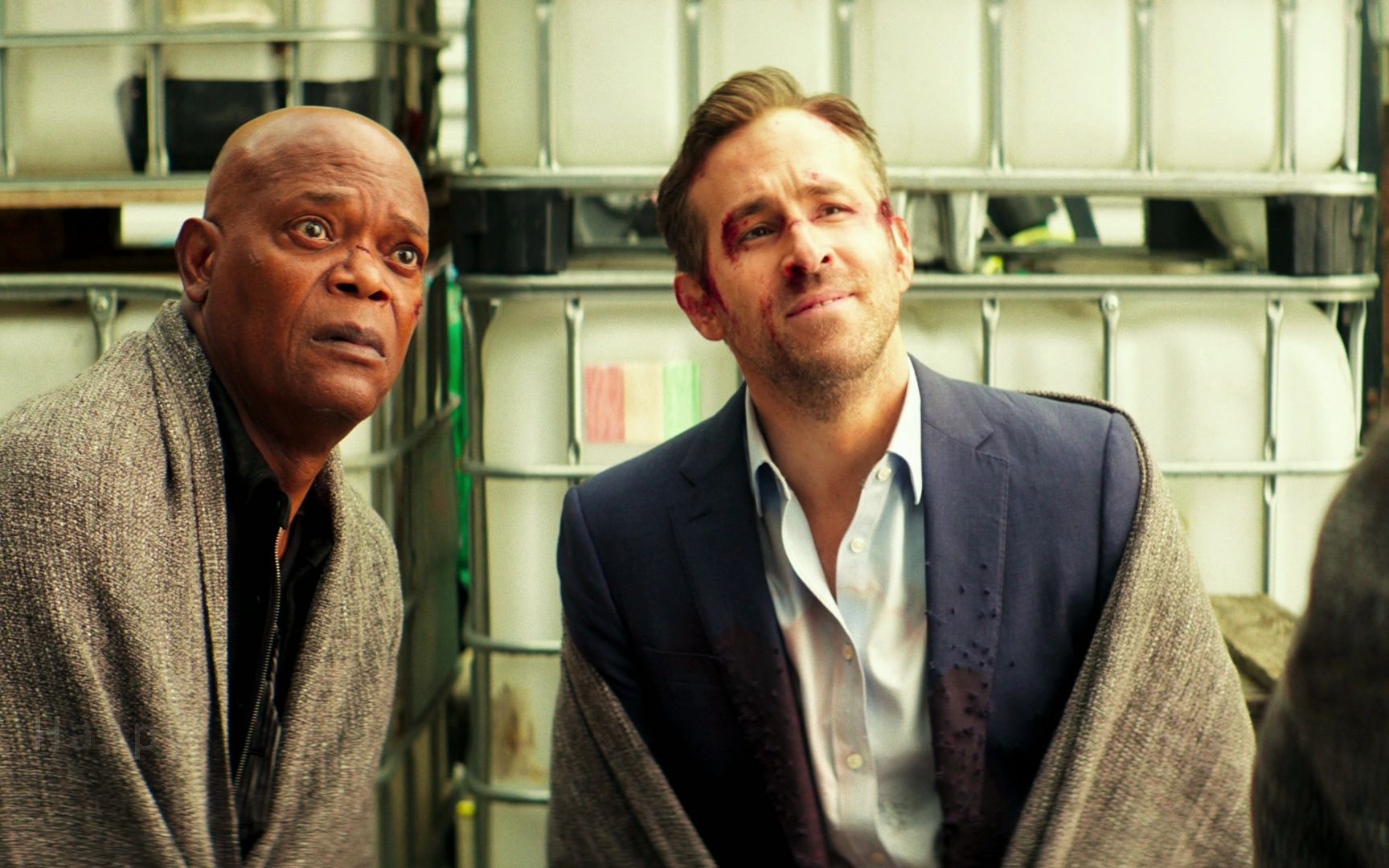 小贱贱是和车杠上了嘛