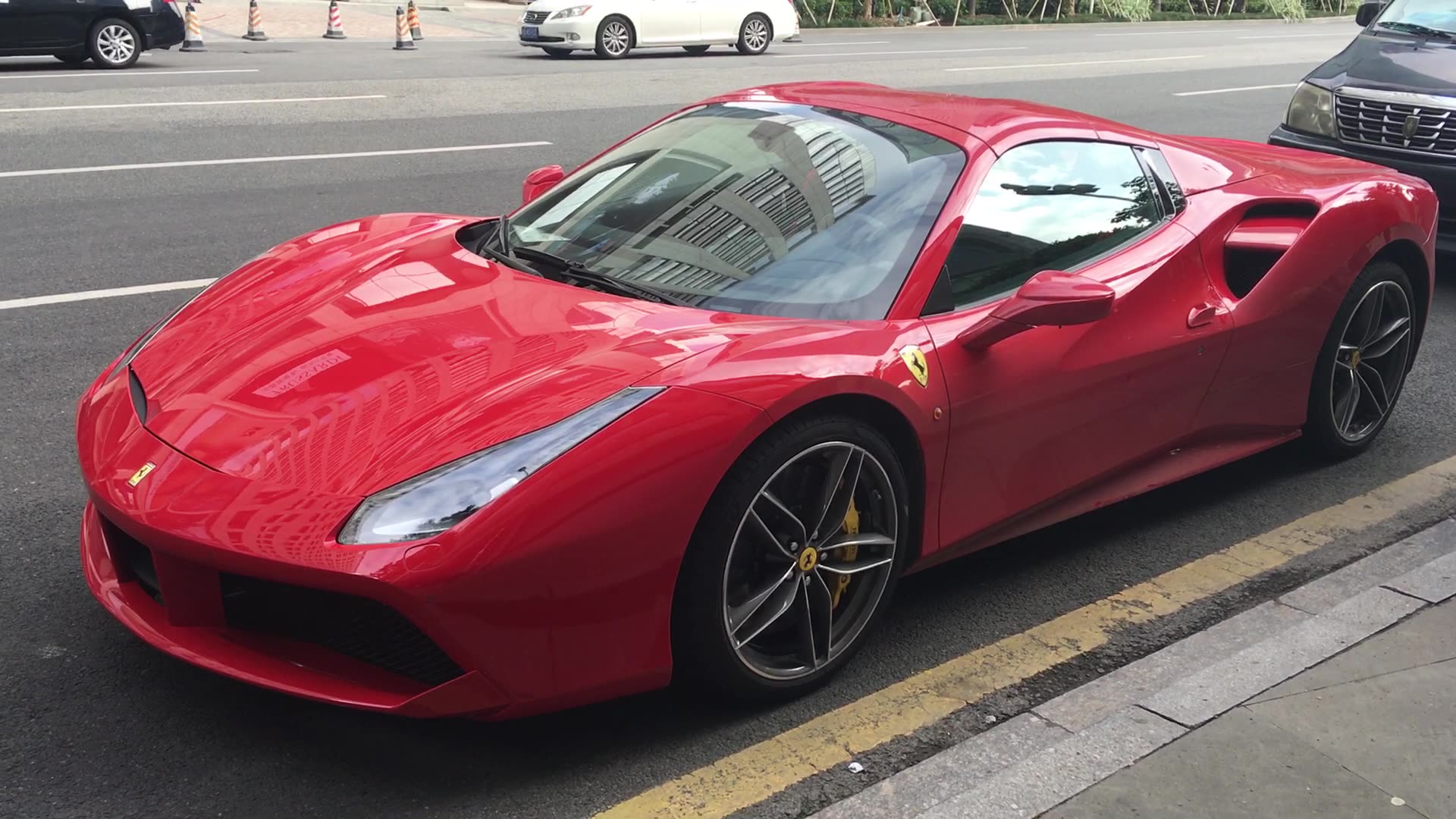 实拍红色法拉利488敞篷ferrari488spider