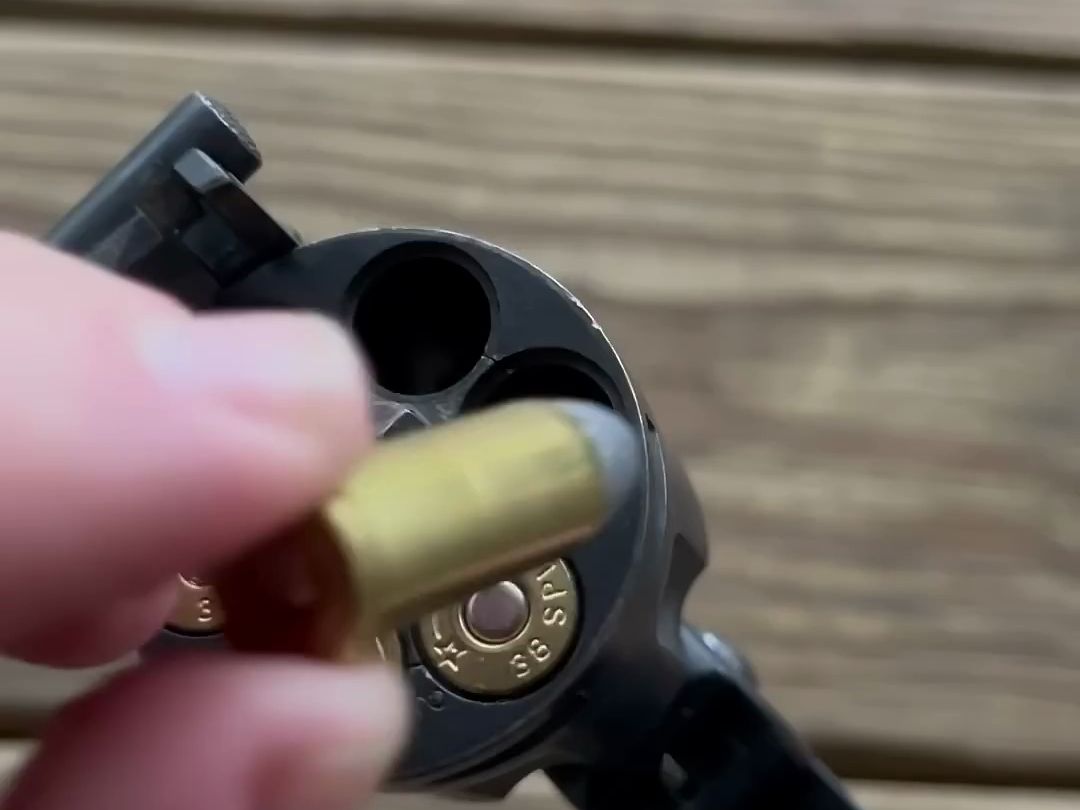 【转】当年某膏药旗国二战时的使用的左轮手枪