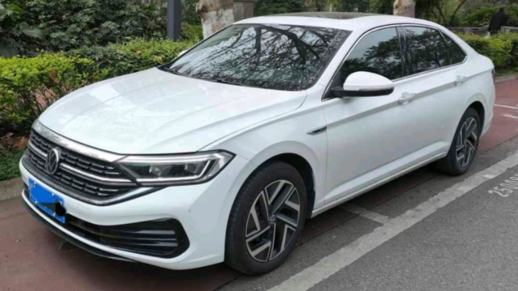 大众速腾2023款200tsi dsg 飞越版 11万落地 行驶4千公里 所有优缺点