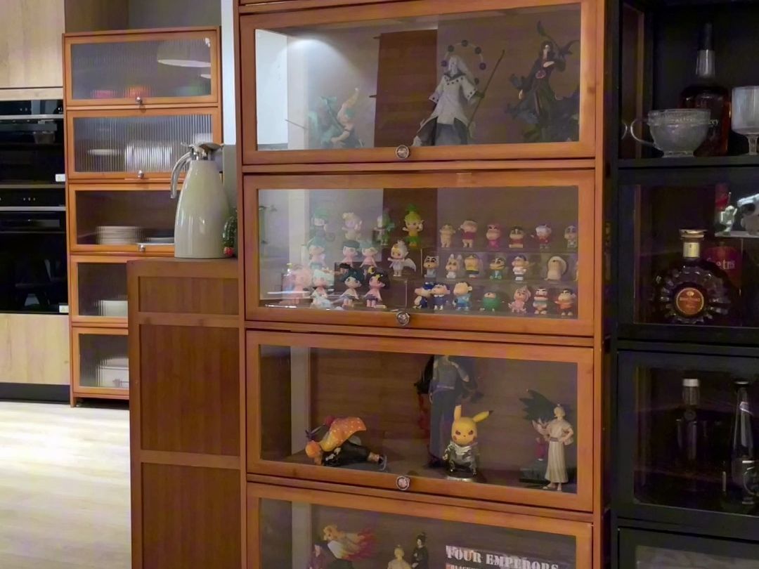 手办房间布置 #手办展示柜 #模型展示柜 #潮玩 #木马人