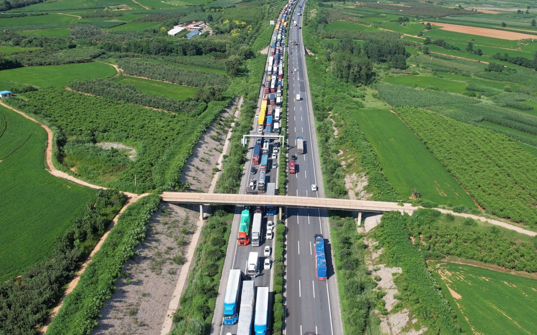 【航拍】京哈高速路绥中段航拍5