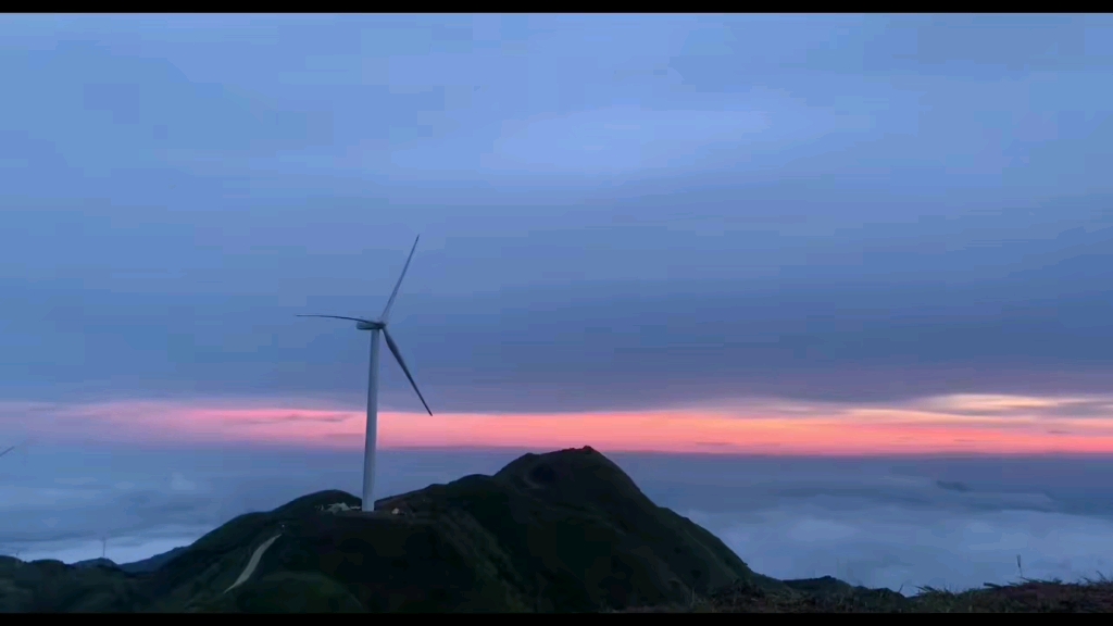 广东茂名信宜罗定风车山