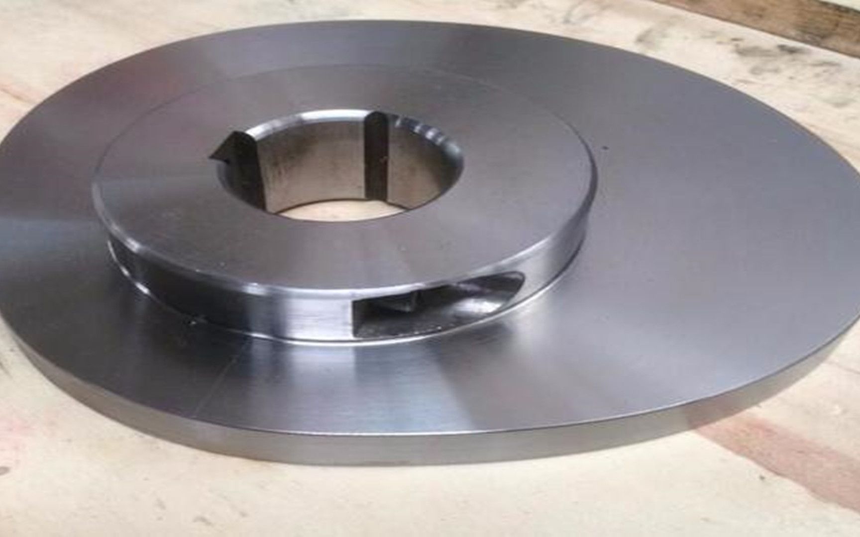 基于solidworks的平面往复运动凸轮的参数化设计