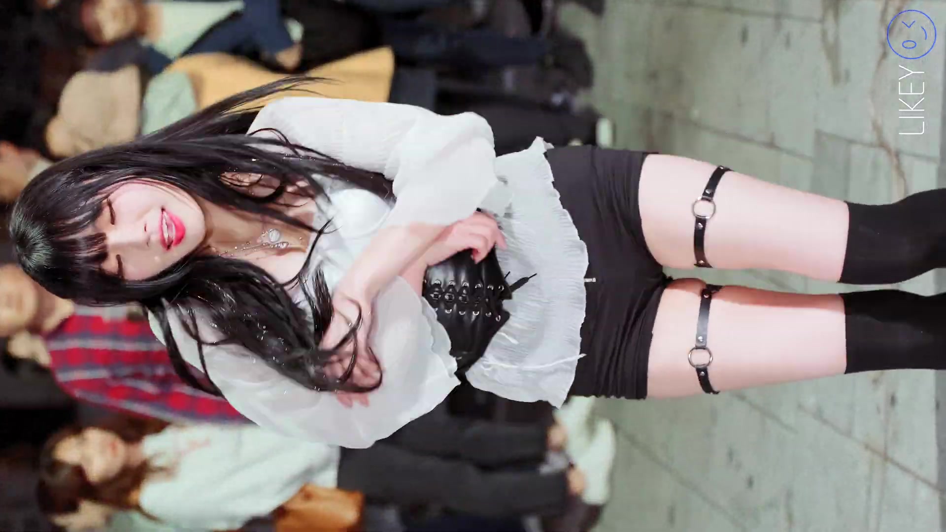 【韩国女团】【街头公演】191013_starfruit_sooryeon素妍小姐姐!