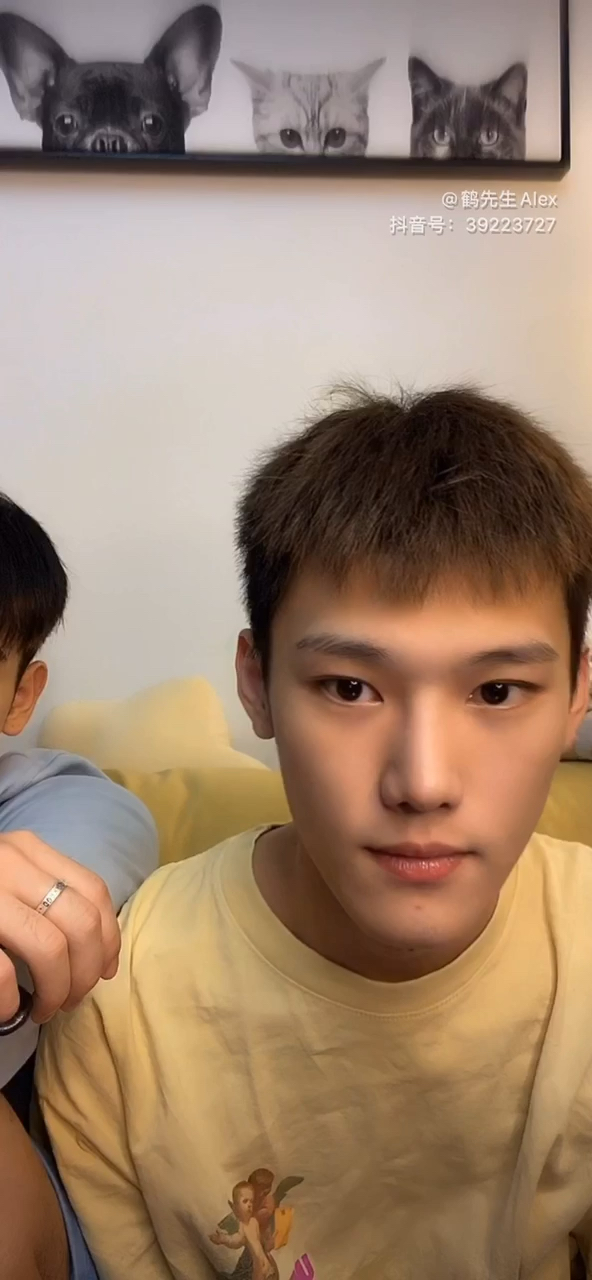 鹤楷cp 10.18直播片段 一家五口