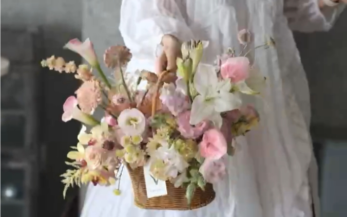 [图]花店日常-手提花篮