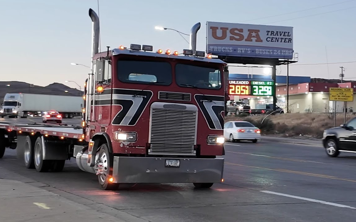 我想观看《美国卡车》,亚利桑那州 1 小时高速公路驾驶,美国卡车观察