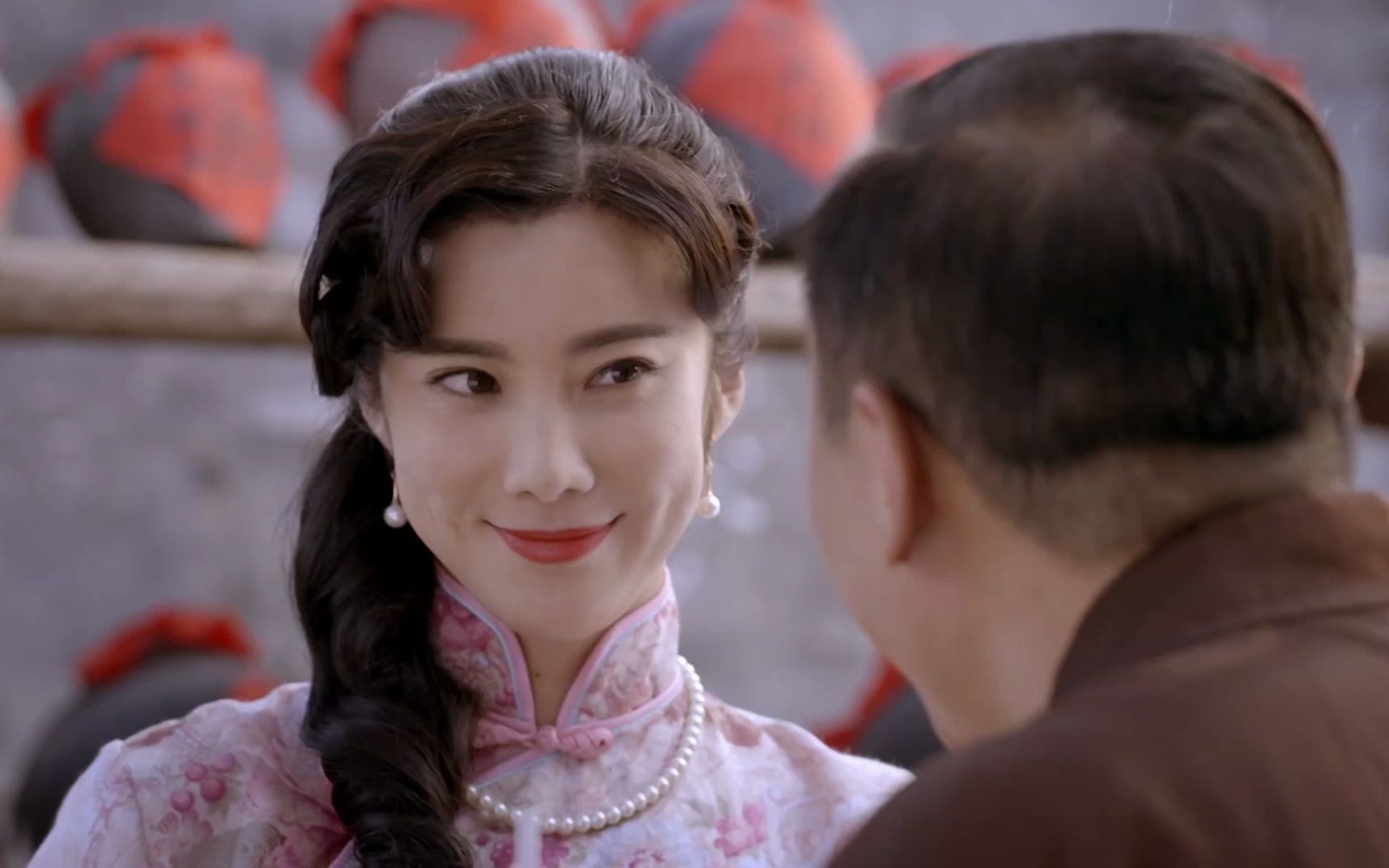 神勇武工队传奇:队长假扮青楼女子,汉奸中了美人计,成了鬼子枪下魂