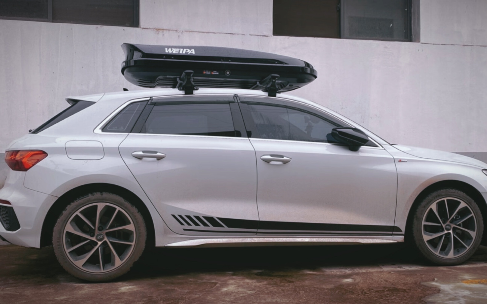 奥迪a3车顶行李箱