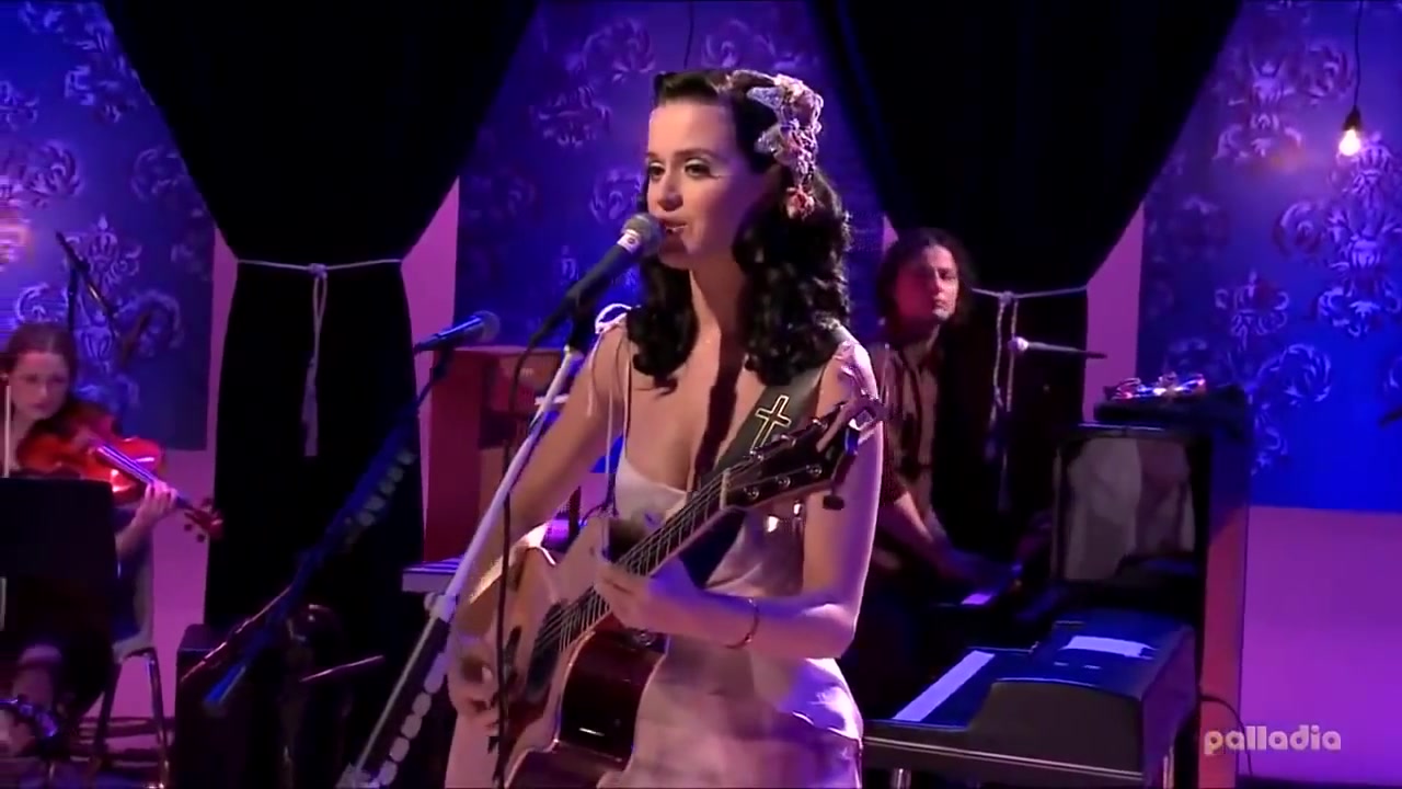 [图]Katy Perry - Thinking of You [Best Live Performance]