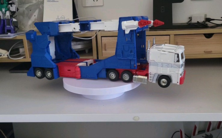 变形金刚 酷变宝 thf04 通天晓 载具形态