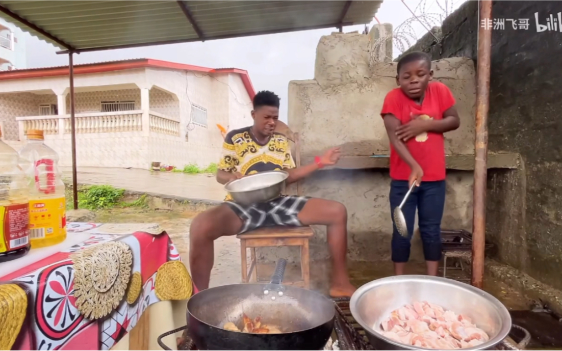 非洲飞哥视频里搞笑又温暖的片段9