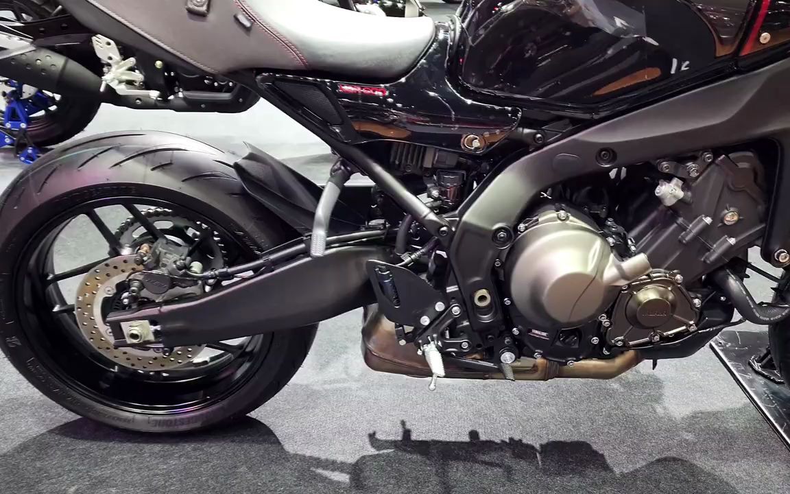 2022雅马哈xsr900午夜黑