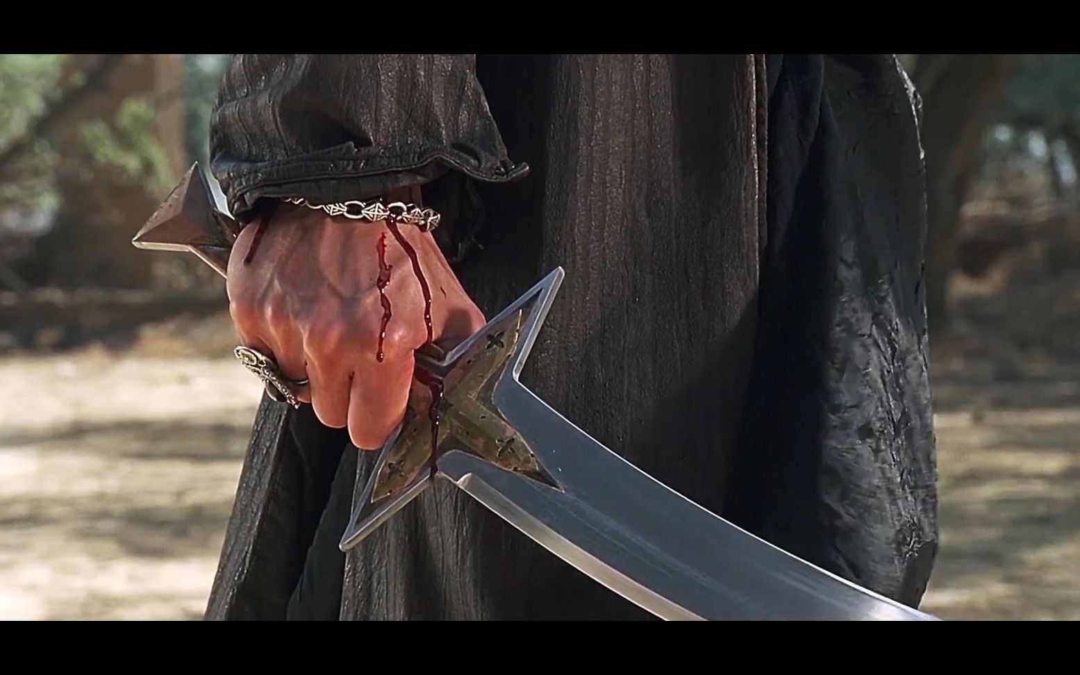 生猛打斗 刀刀致命 这才是我心目中最完美的武侠电影形象之一!