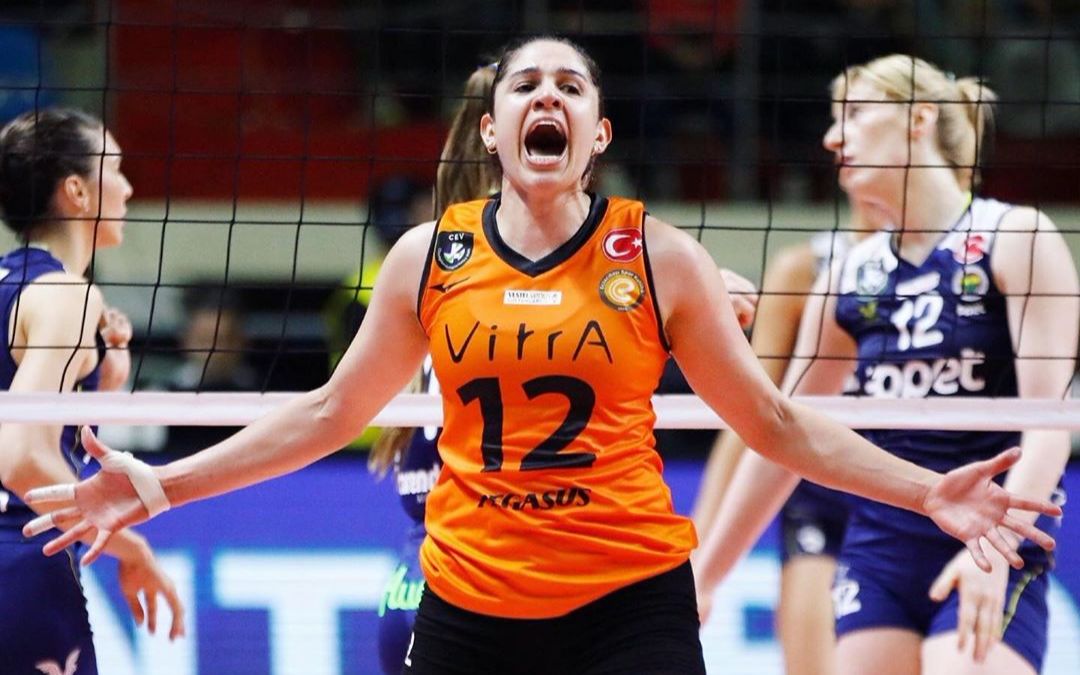 娜塔莉亚!小肥肥在女排欧冠的精彩拦网特写!