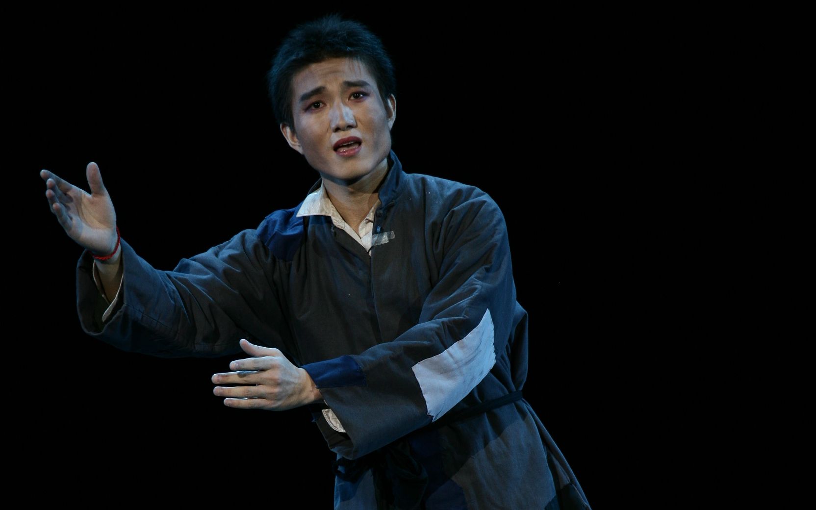 华中科技大学越剧队上海宛平剧院浪荡子叹钟点祝贺首届中国校园戏剧节