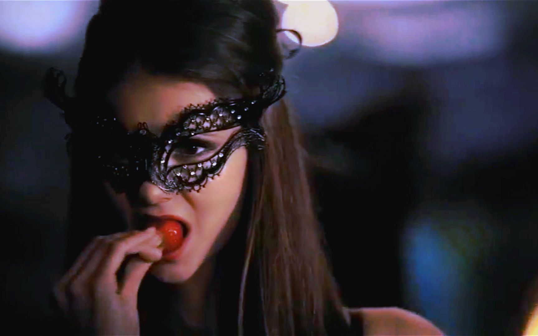 吸血鬼日记凯瑟琳是真的爱斯特凡达蒙在一旁好尴尬