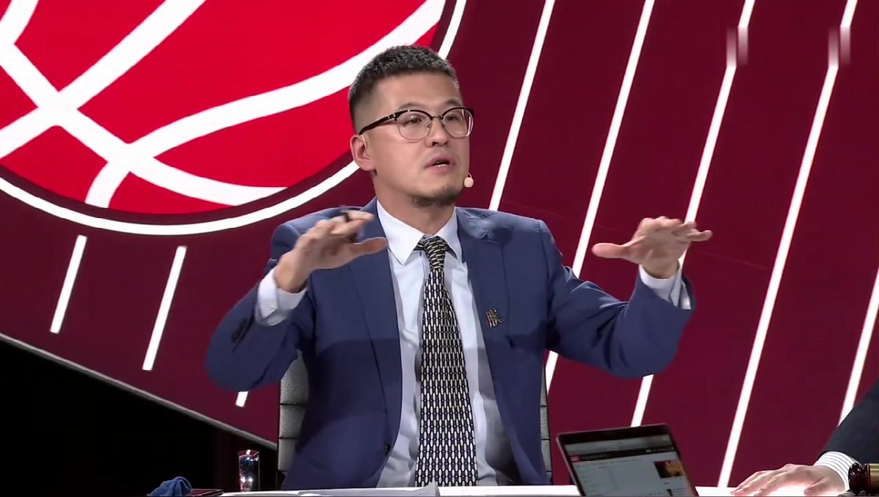 看看杨毅王猛两位老师专业的分析_哔哩哔哩 (゜-゜)つロ 干杯~-bili