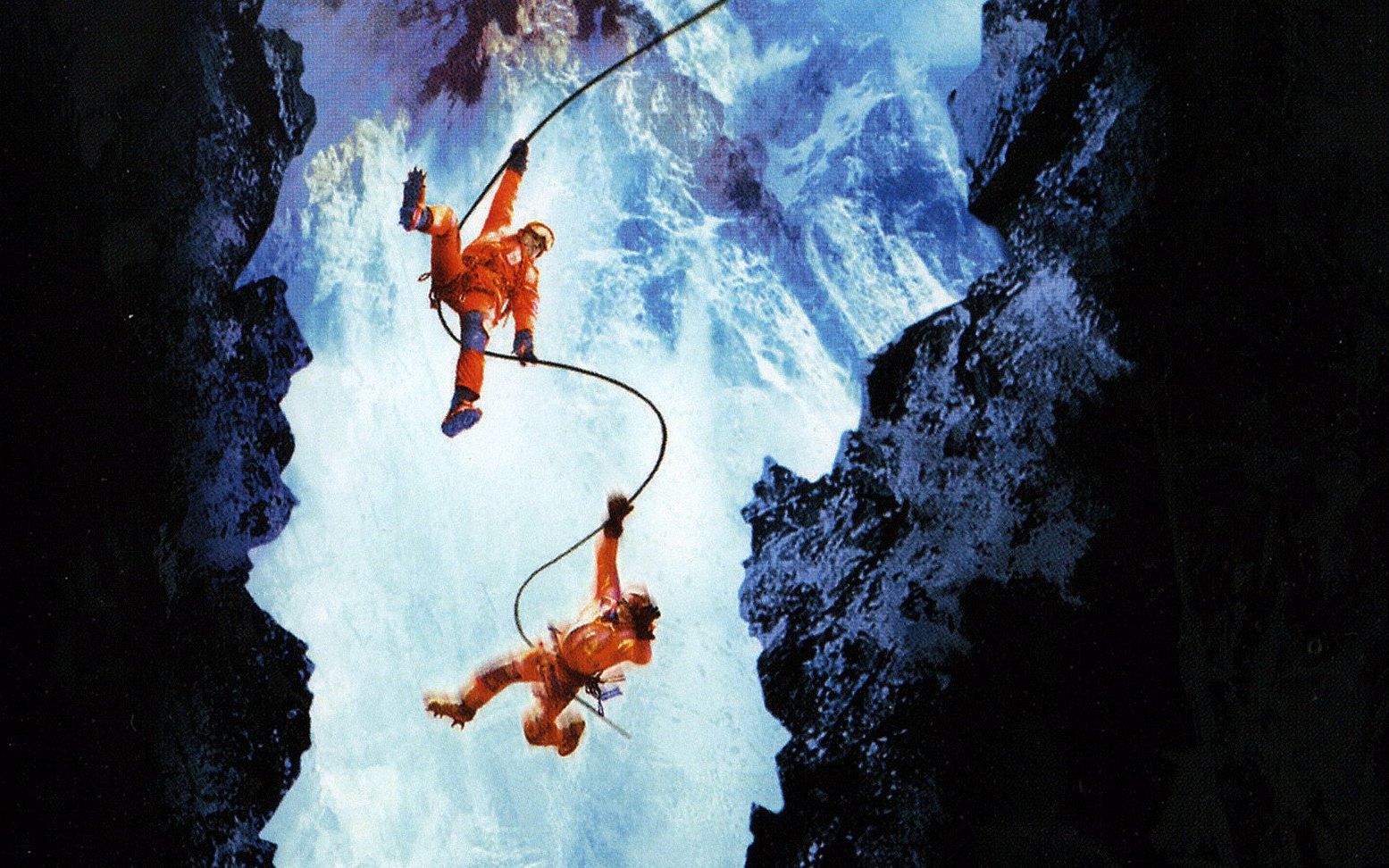 灾难电影《垂直极限》:妻子雪崩遇难,妹妹坠落冰窟,救援小队牺牲过半_