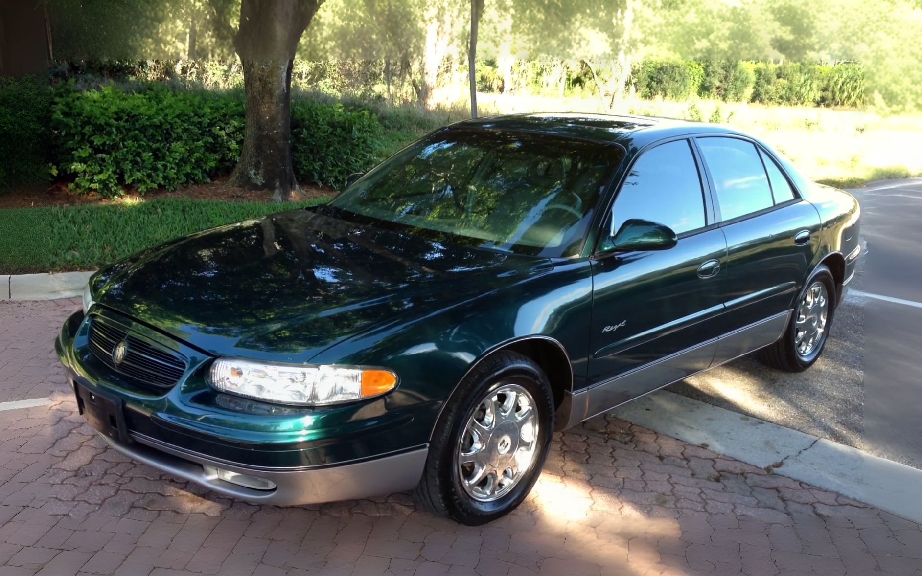 【w底盘】1999款别克君威gs 3.8l supercharged v6 车型简介