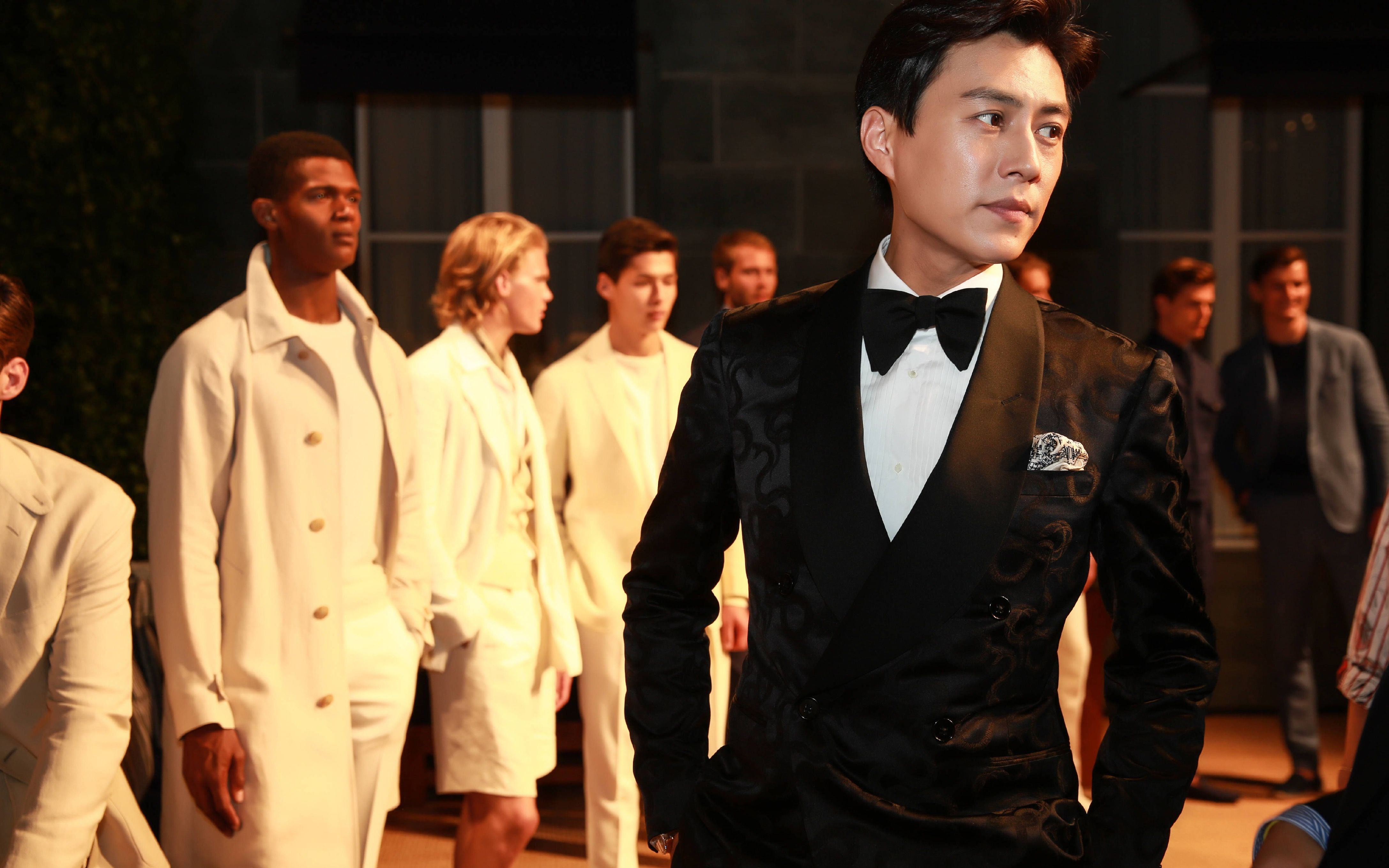 【孔雀组】靳东马特·波莫