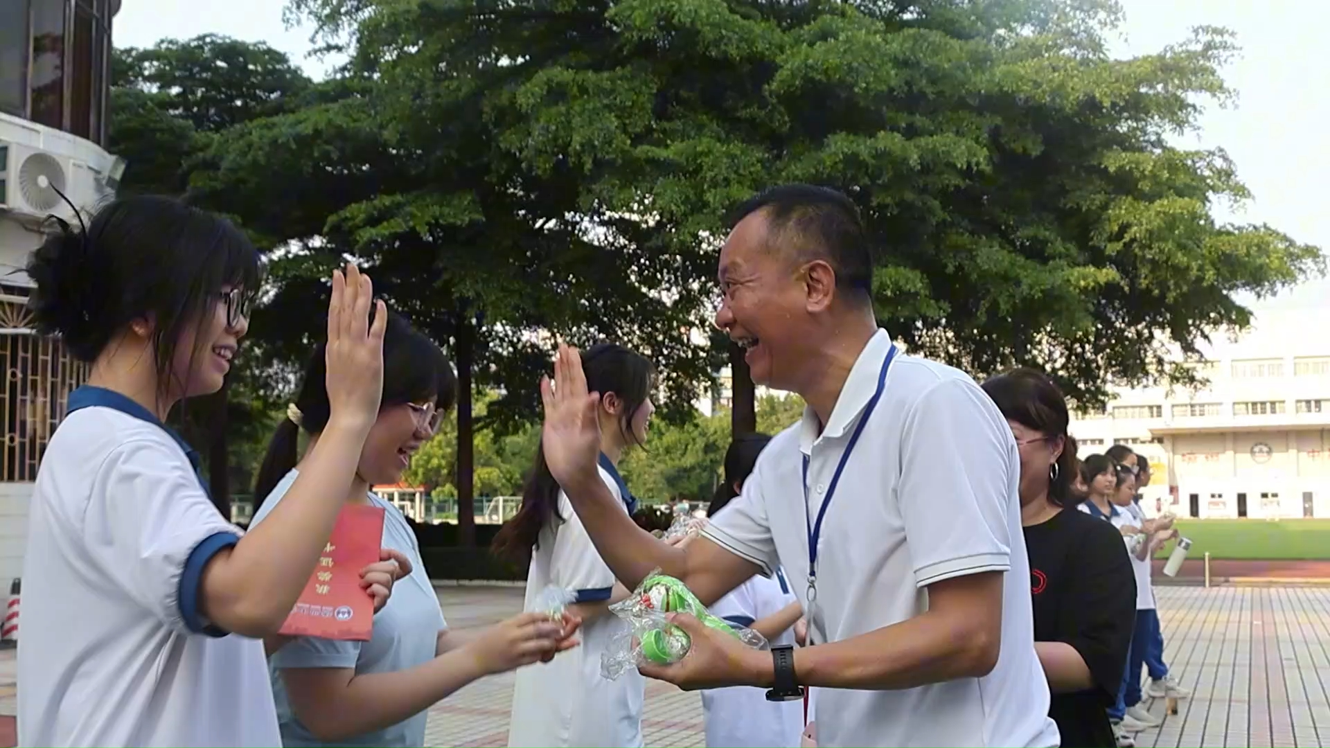少年自当扶摇上,揽星衔月逐日光——端州中学高三广二模表彰暨团辅