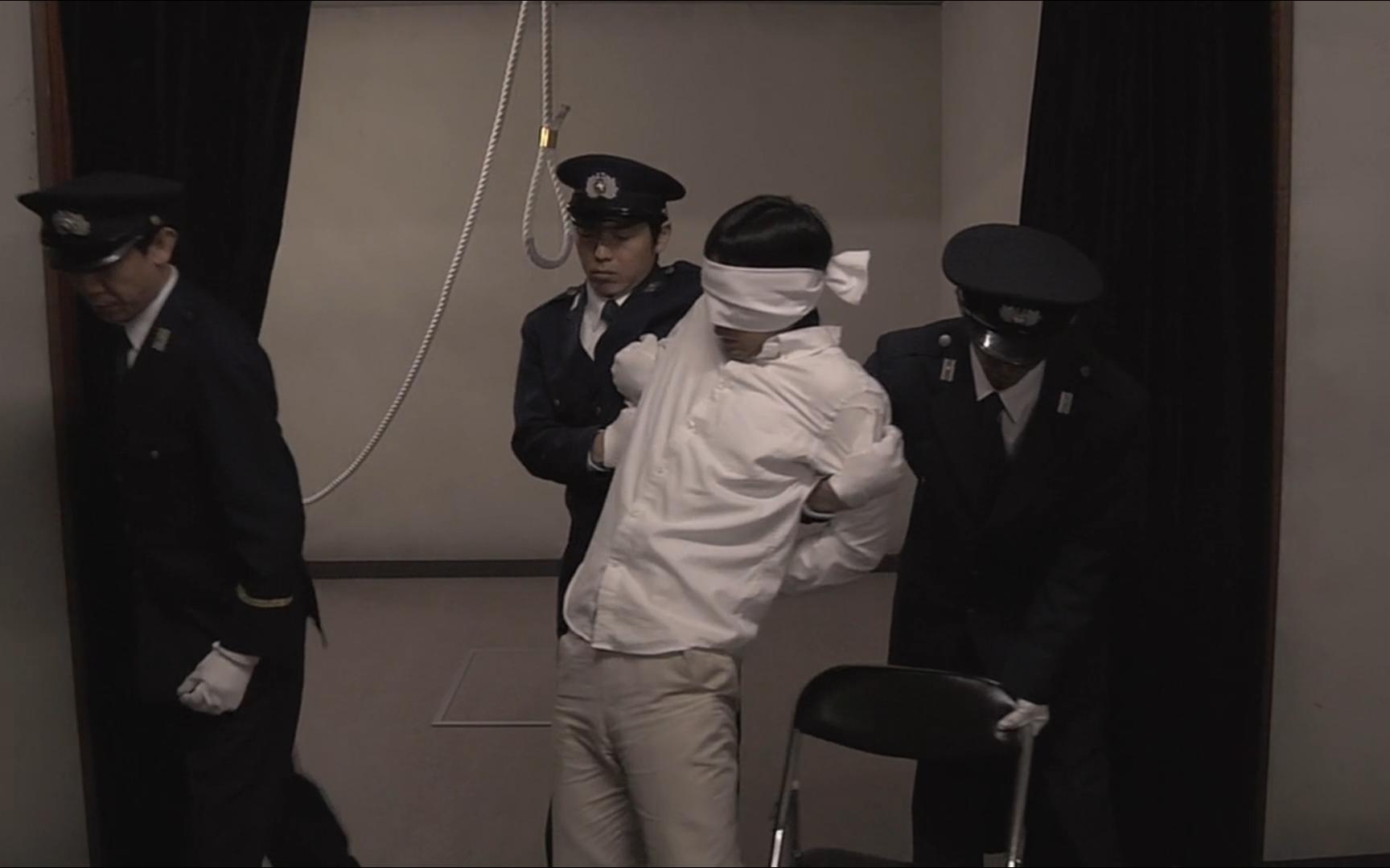 日本甲级战犯绞刑现场图片