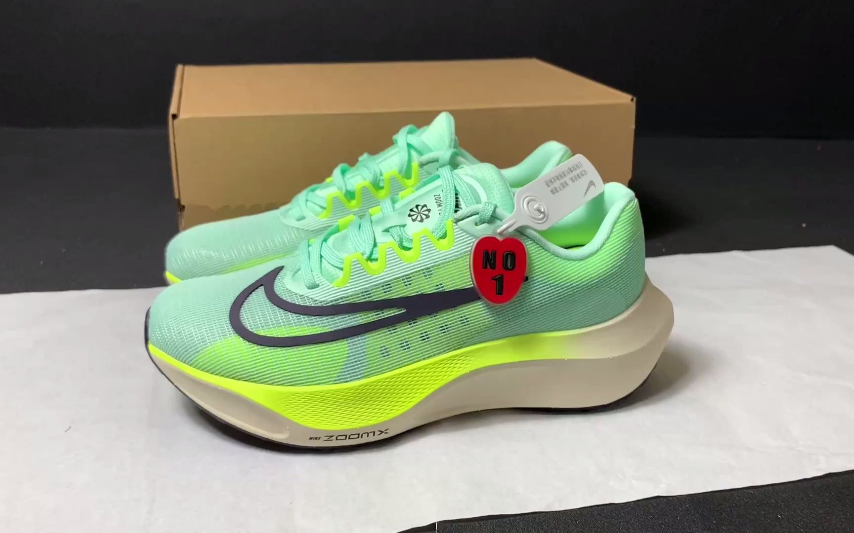 nike耐克zoom fly 5 男子透气缓震马拉松专业竞速跑步鞋-多乐潮鞋