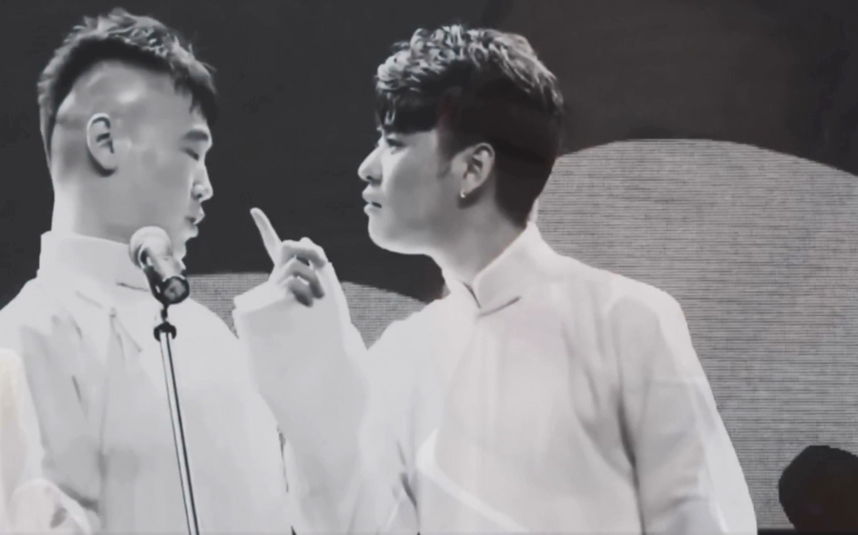 九辫儿民国霸道副官x京剧名伶有刀慎入