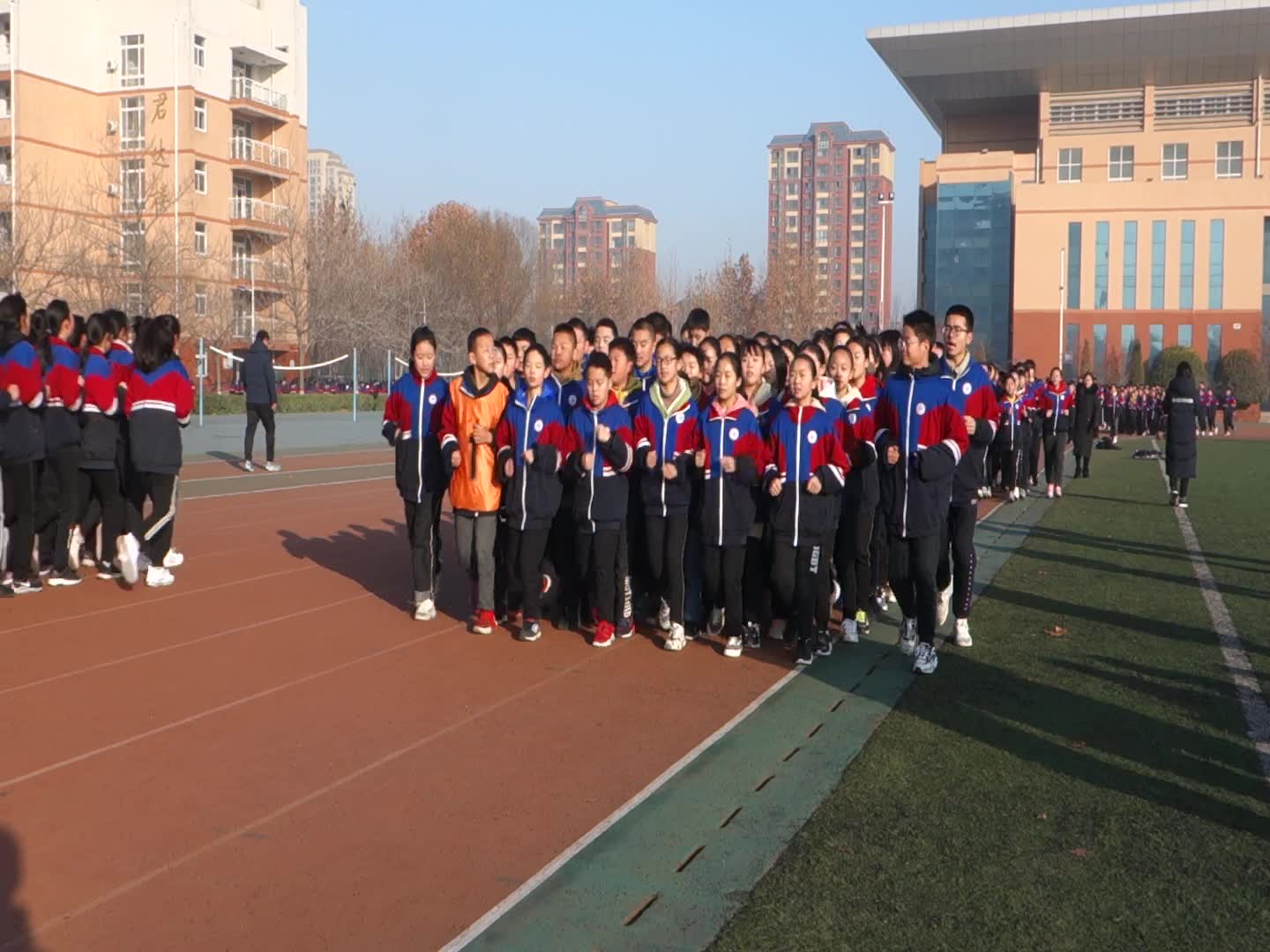 活动作品新乡市一中实验学校初一二年级跑操片段1
