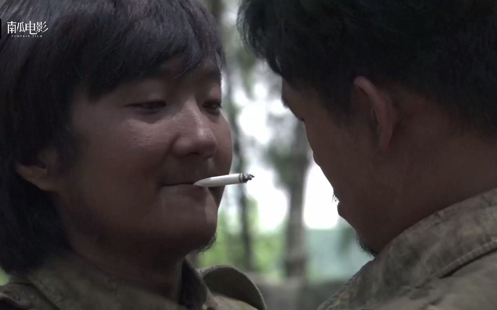 我的团长我的团不辣衣冠楚楚一本正经的样子真是看一次笑一次