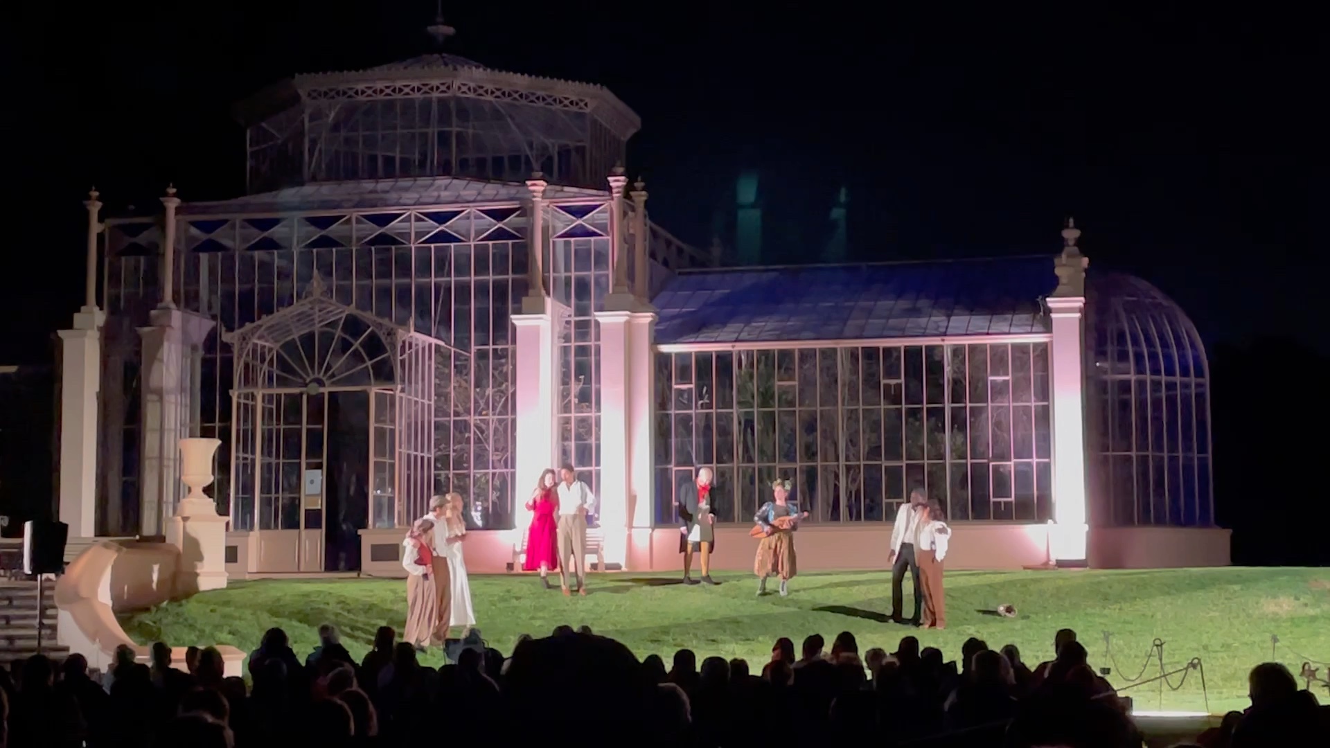 活动  【博士的业余生活】莎士比亚 《第十二夜》露天歌舞剧 ending