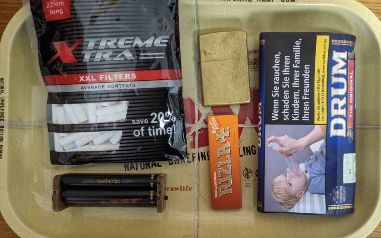 手卷烟系列德税深鼓品吸