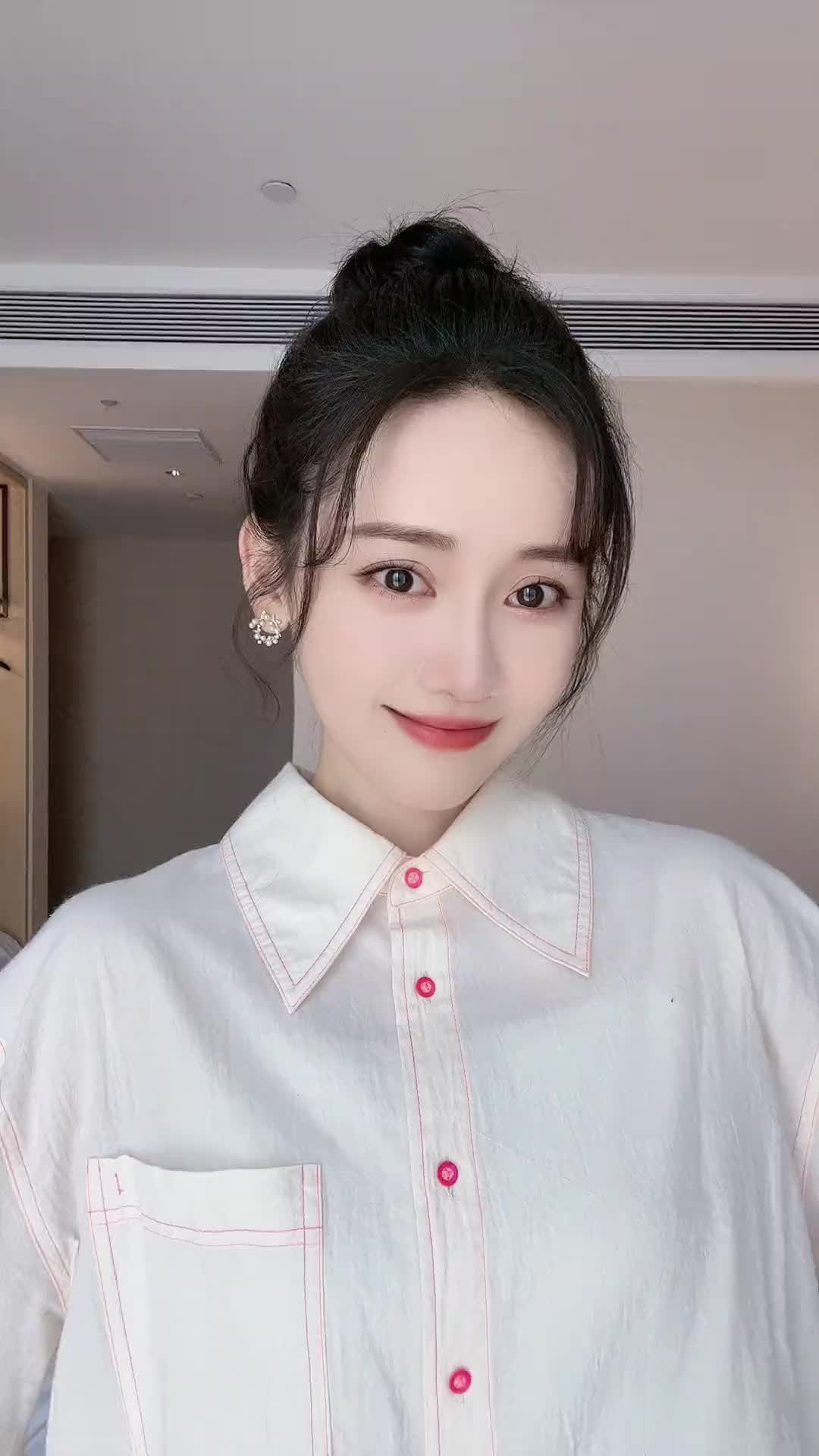 请成为我的家人今晚8点等你哦郑湫泓齐思乐cupid甜蜜手势舞