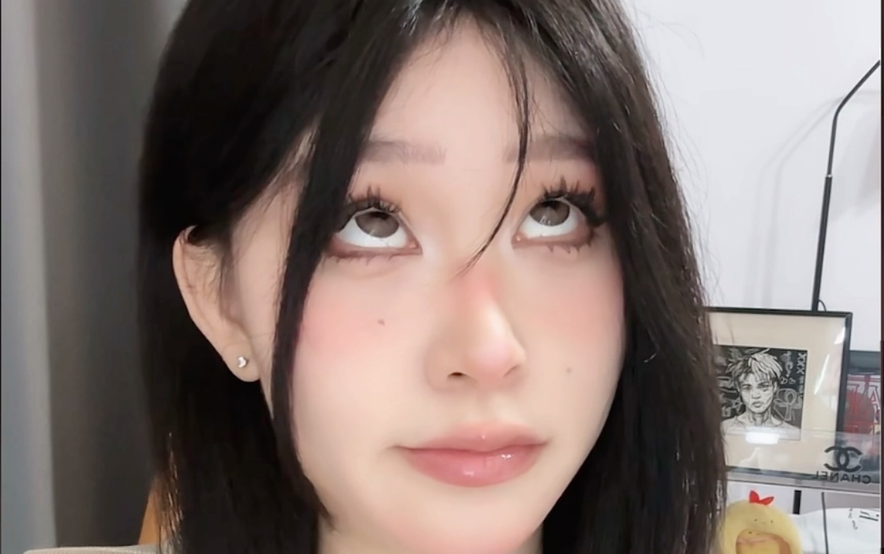 【小蛙】喜欢翻白眼的小姐姐一枚吖