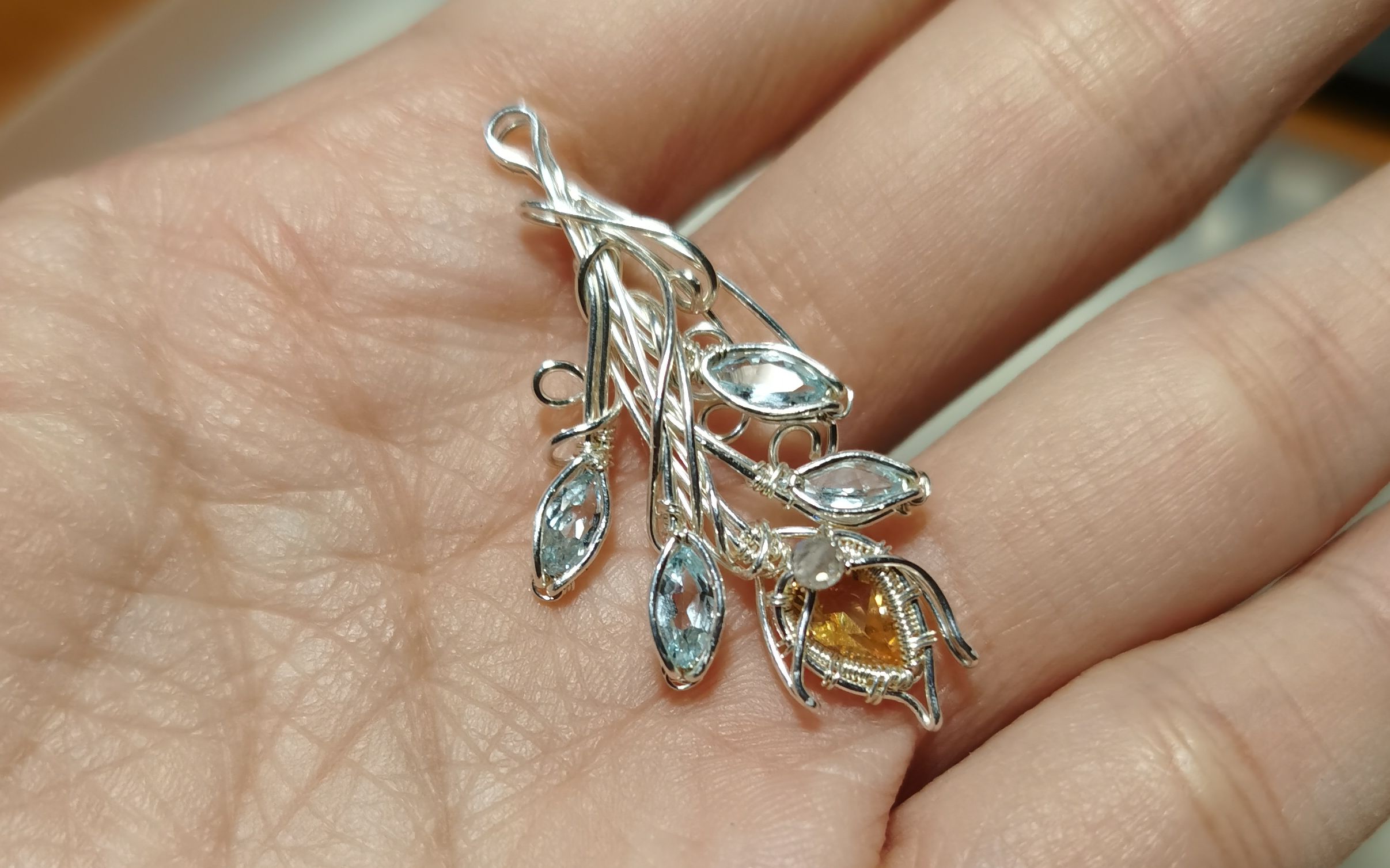 【有点难】《盛夏垂花》一线夹镶原创绕线吊坠教程_哔哩哔哩_bilibili