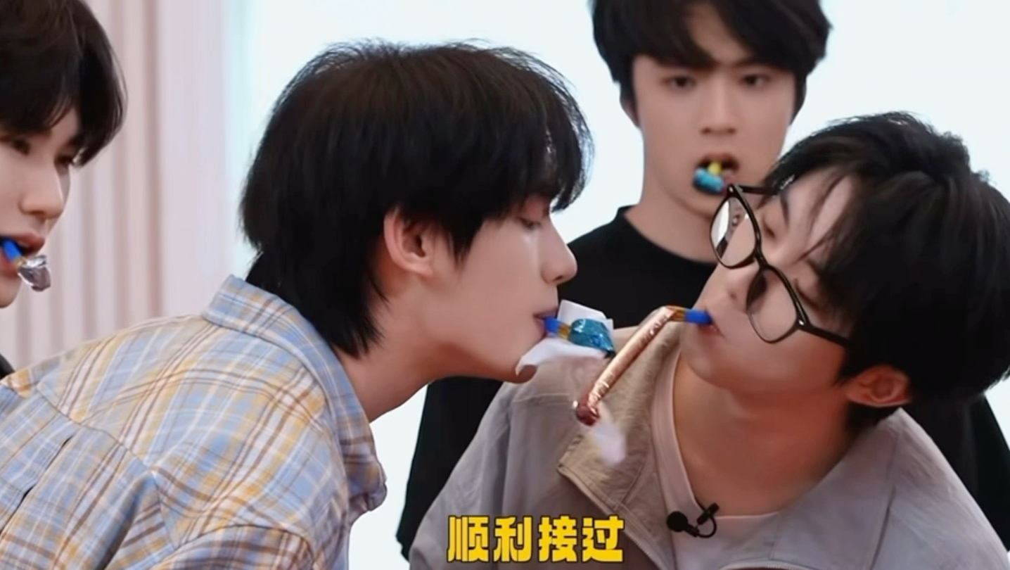祺鑫 | 丸：有时候真不知道我的俩哥哥是咋了 源：习惯习惯就好了，哥就是这么过来的