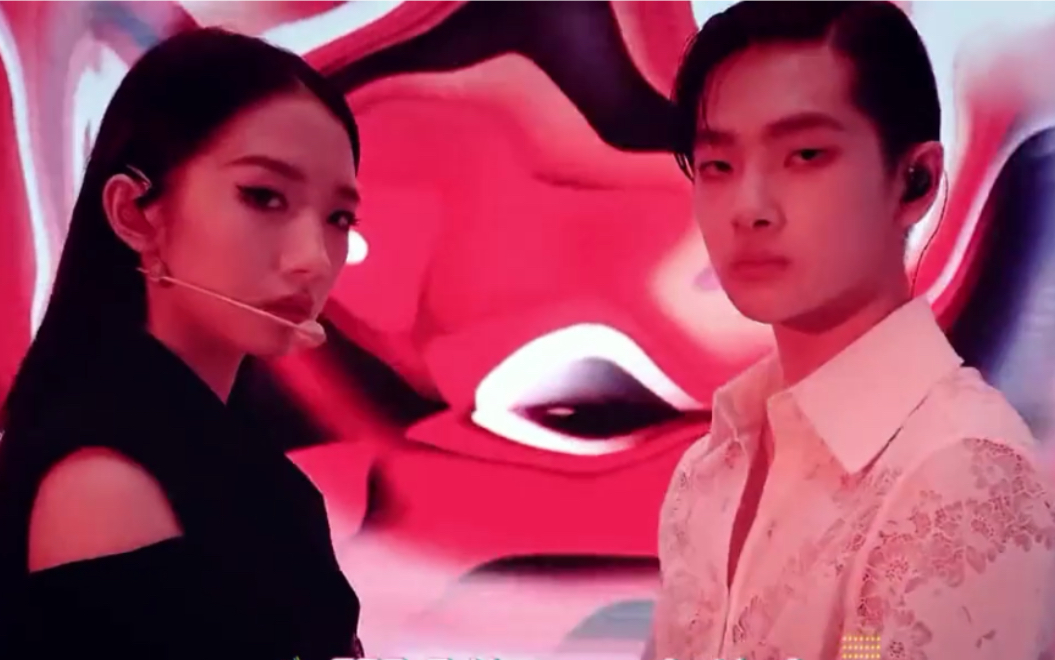 创造营2020孟美岐周震南合作舞台超燃助力学妹炸裂