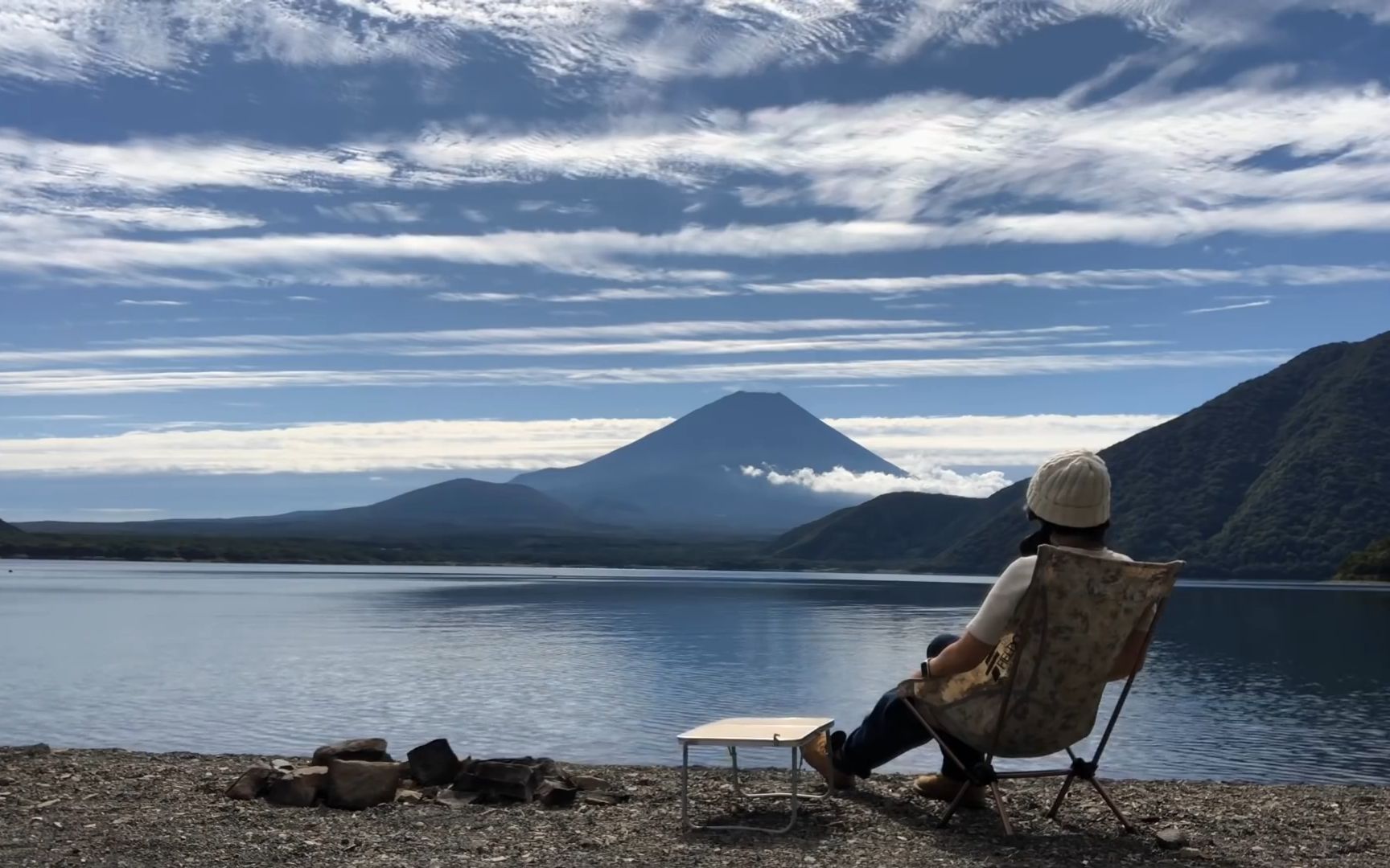 [图]【露营女孩】摇曳露营△圣地巡礼 浩庵露营地 富士山的景色真美