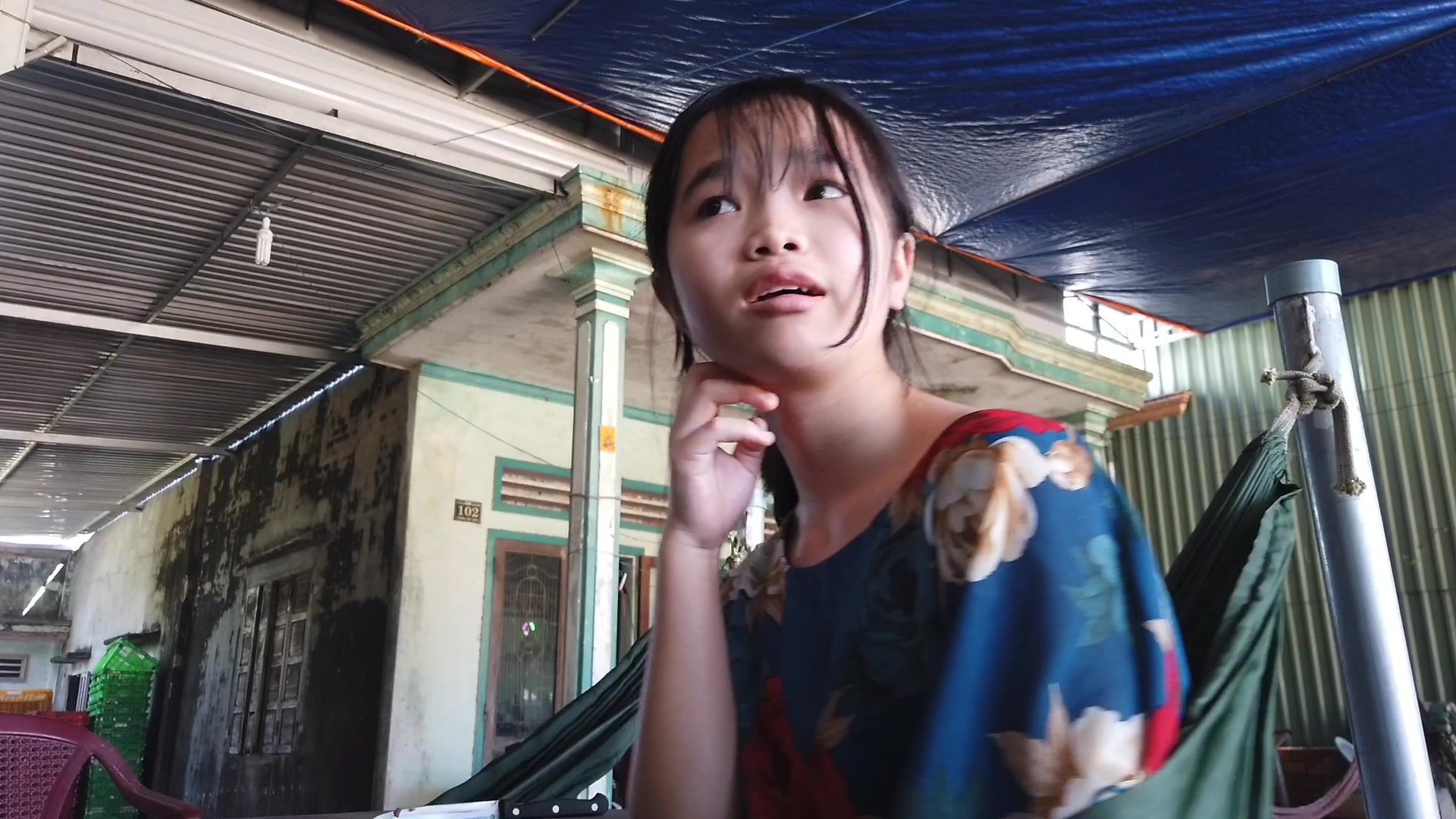 越南农村女孩聊天她真的很聪明我对她刮目相看