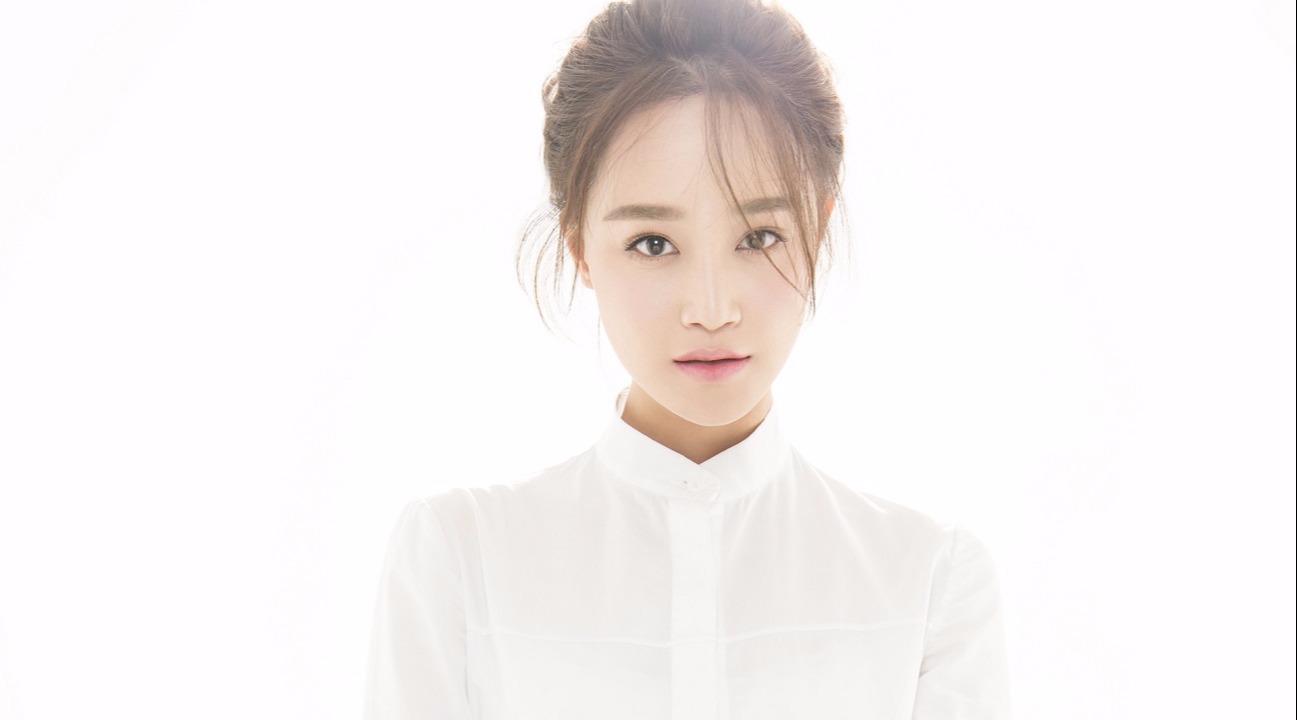 当红流量小花,蓝莹莹现身机场,化身行走的衣架子气场全开!