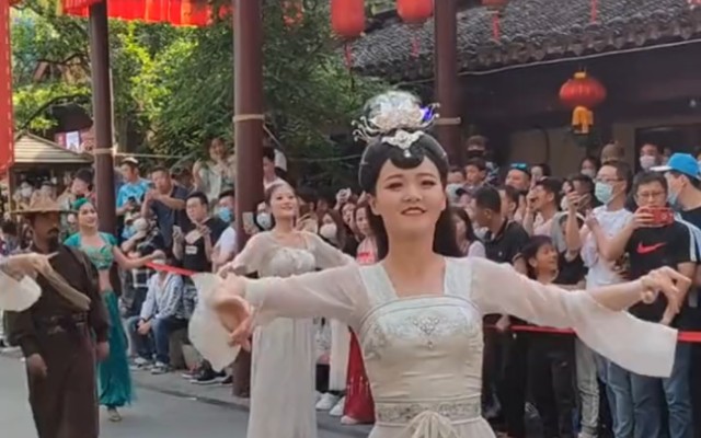 宋城小白,今天谁是主角