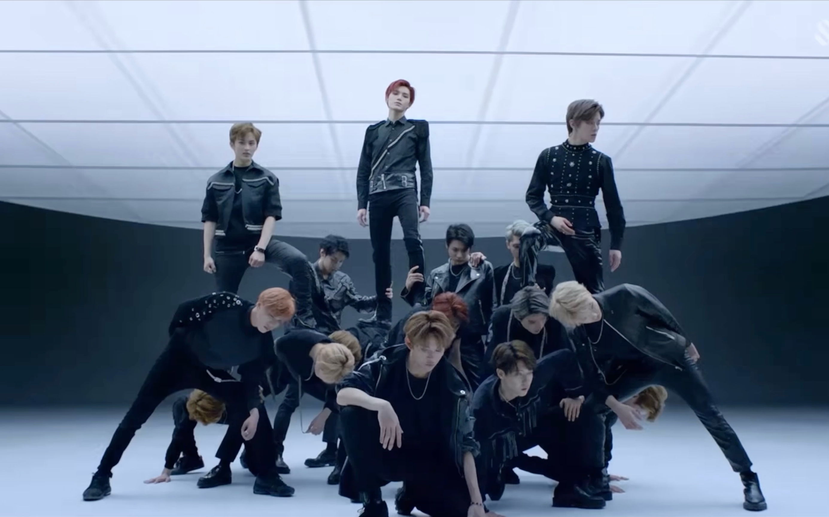 [图]【NCT 】Black on Black MV