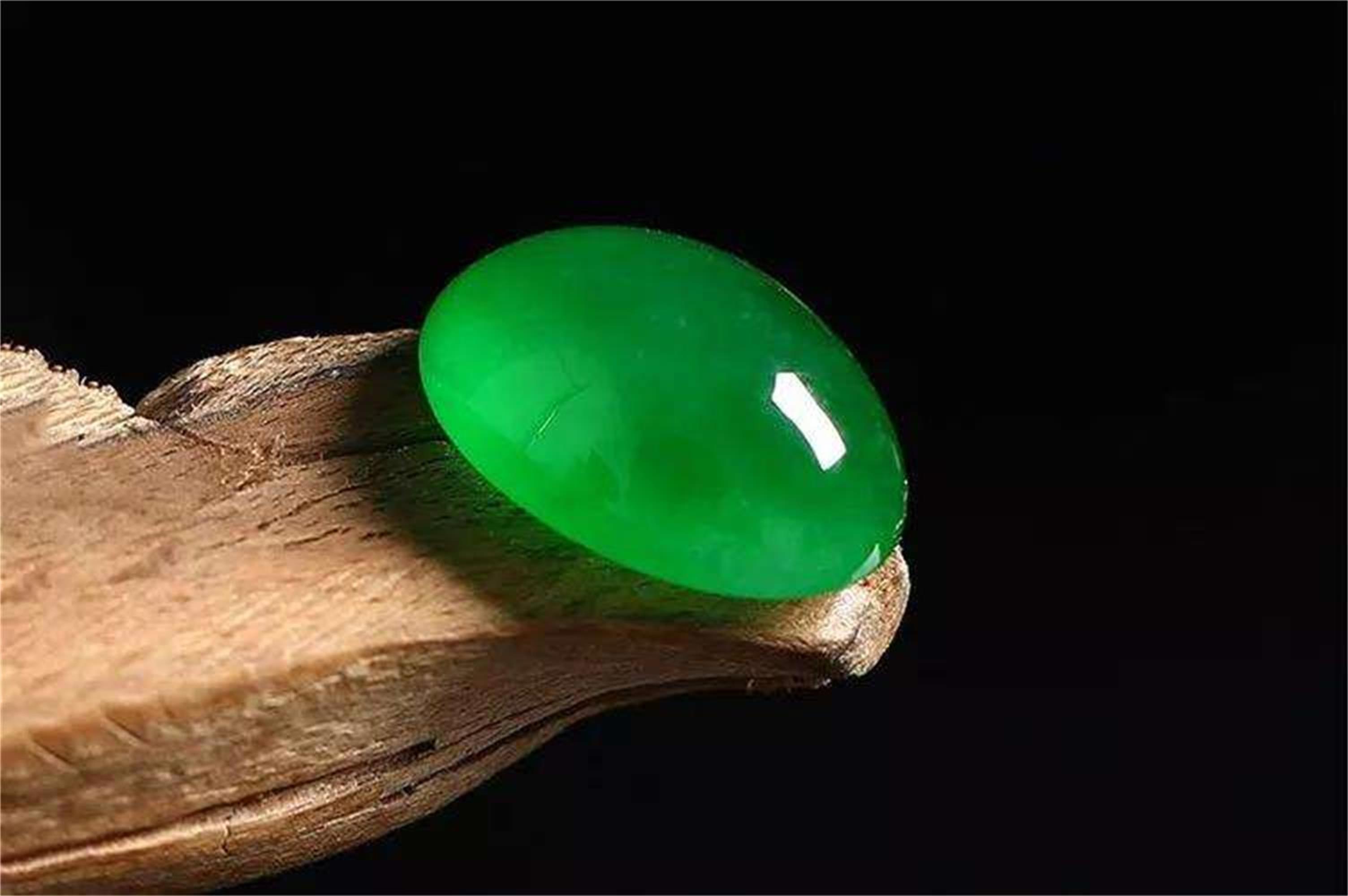 专家告诉你:玉石中的帝王绿翡翠,到底是啥_哔哩哔哩_bilibili